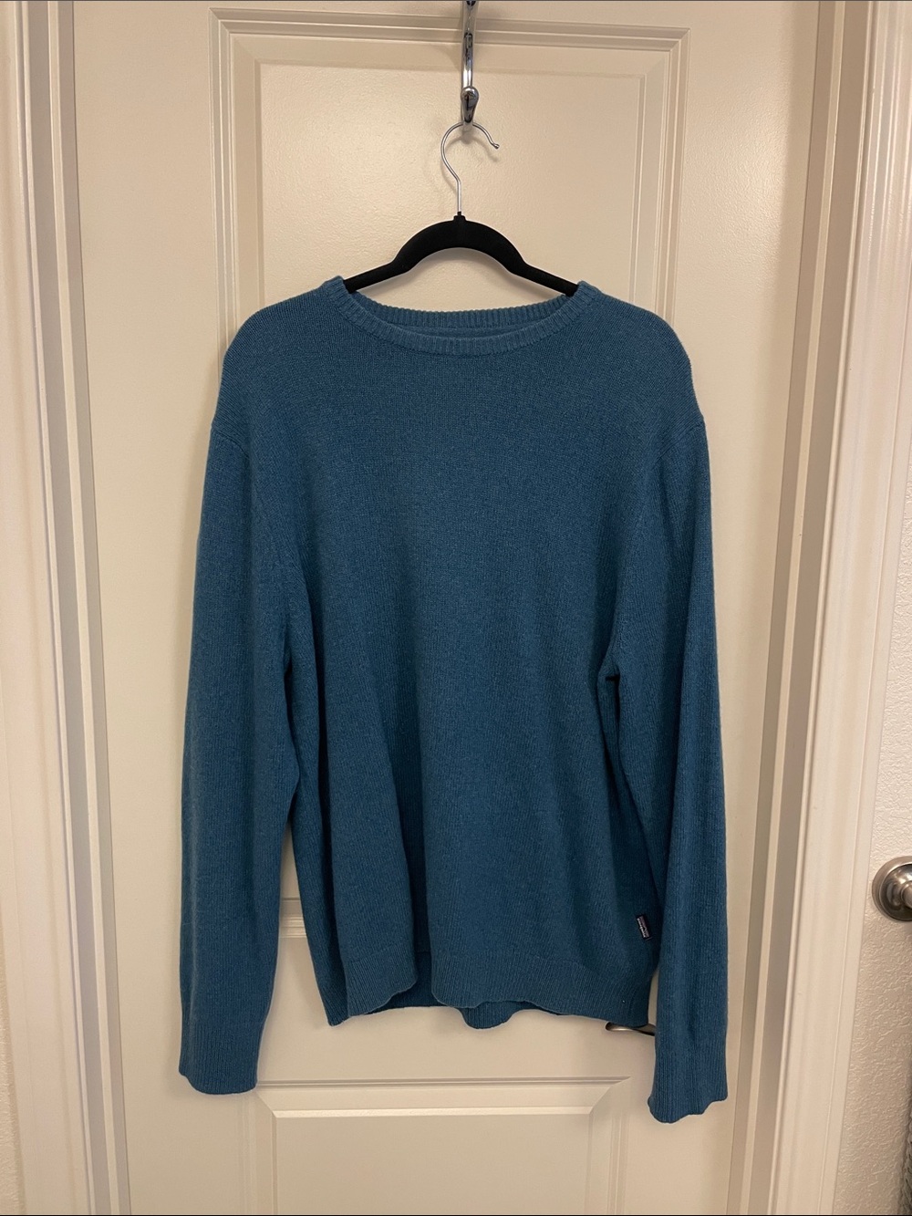 Patagonia Men's Crewneck Sweater in Teal
